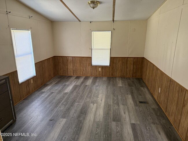 Building Photo - 3255 CR 208