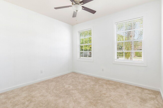 Building Photo - 7410 SW Harbor Cove Dr