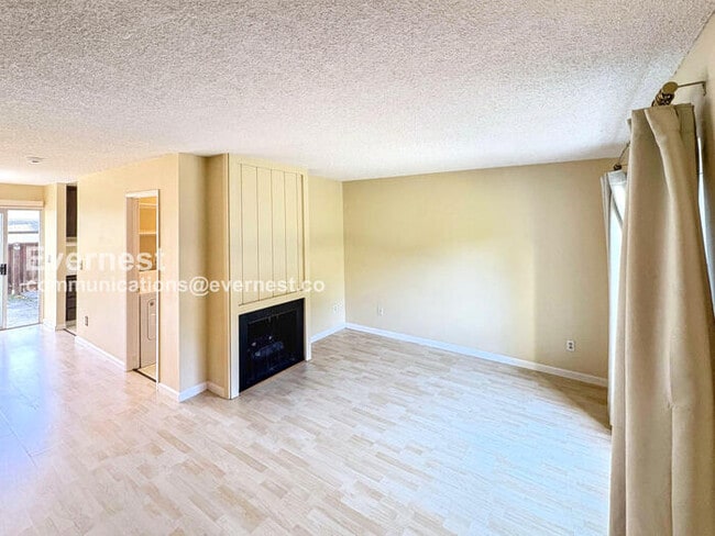 Building Photo - 1844 Tesoro Ct