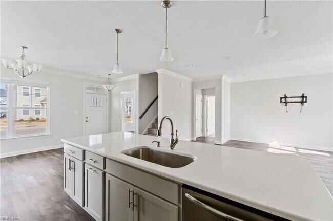 Building Photo - 2259 Sanibel Ln