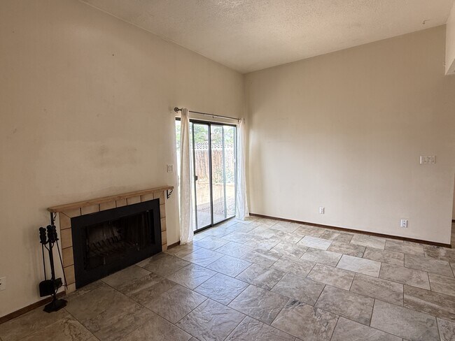 Building Photo - 13515 Mccall Ct NE
