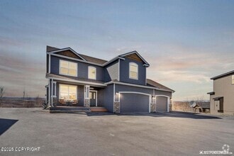 Building Photo - Beautiful Custom Wasilla Home!