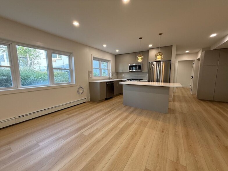 Interior Photo - TWELVE17 Ocean Ave
