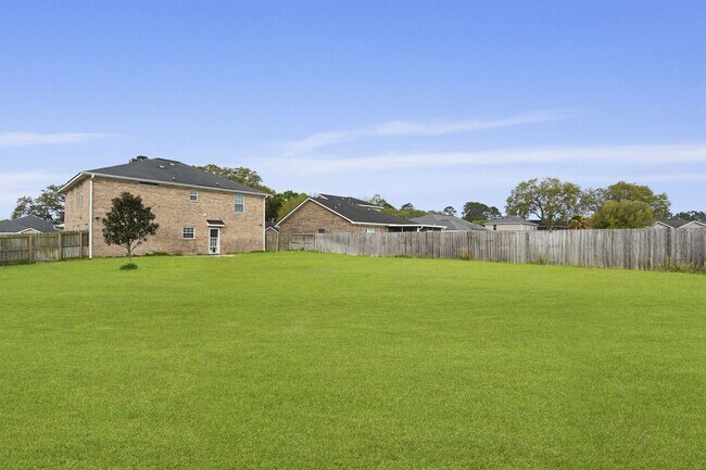 Building Photo - Charming 4-Bedroom Home for Rent in Hinesville, GA