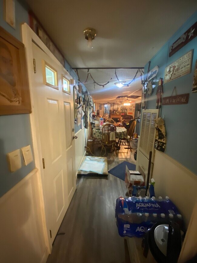 Building Photo - 1197 Ward Pl