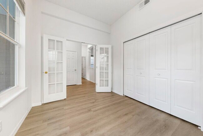 Building Photo - Centrally Located in Celebration Village