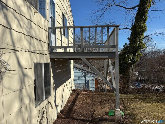 Building Photo - 7 McAllister Ave