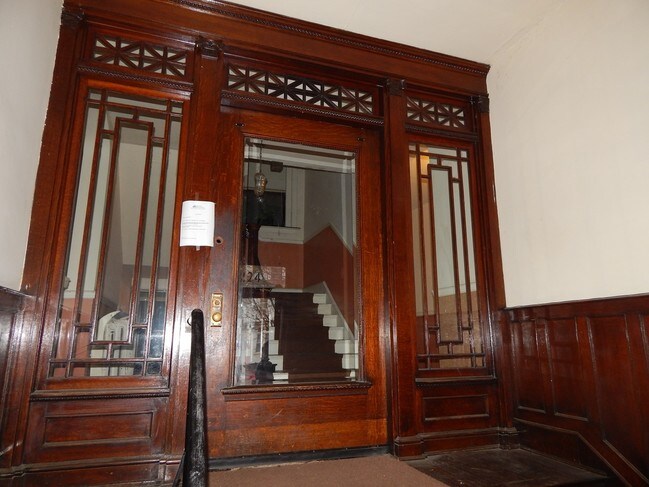 Interior - The Pasadena