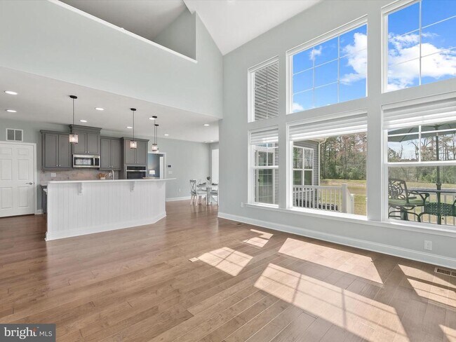 Building Photo - 26300 Tributary Blvd