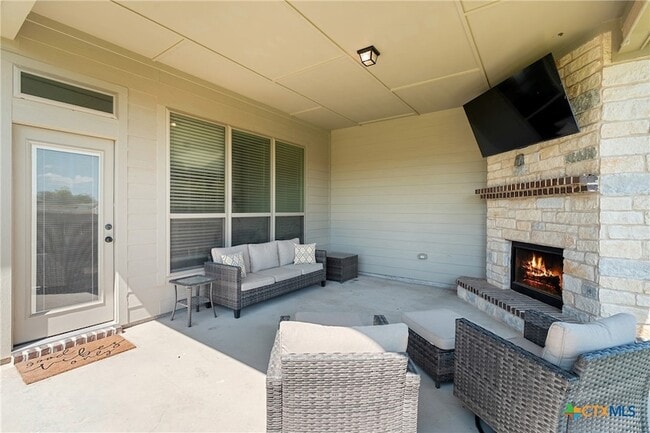Building Photo - 7822 Kendall Hill Dr