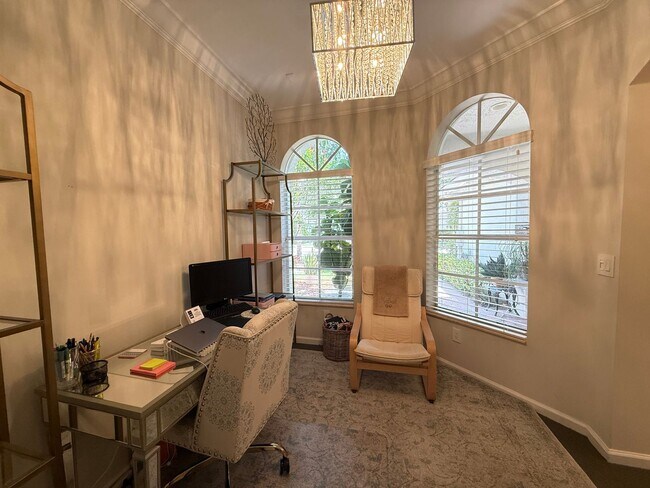 Building Photo - Two-story Upscale Townhouse located at Bel...
