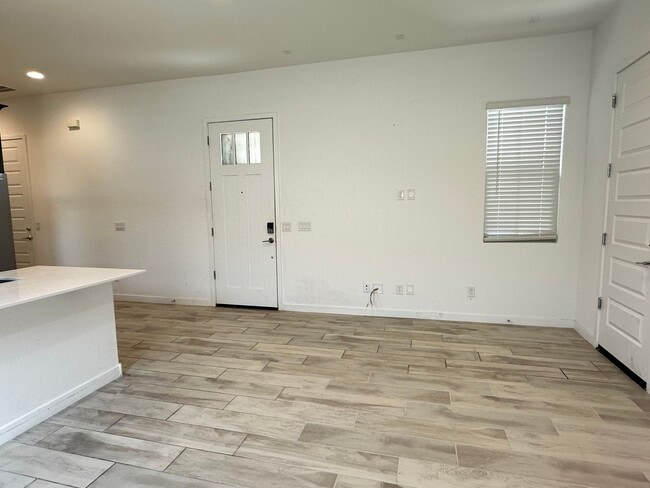 Building Photo - ALL UTILITIES INCLUDED CHANDLER CASITA W/ ...