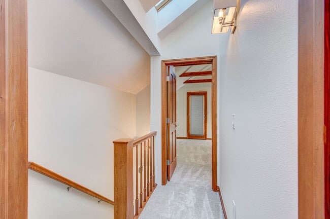Building Photo - Gorgeous 3BD/2.5BA Downtown Boulder Home- ...