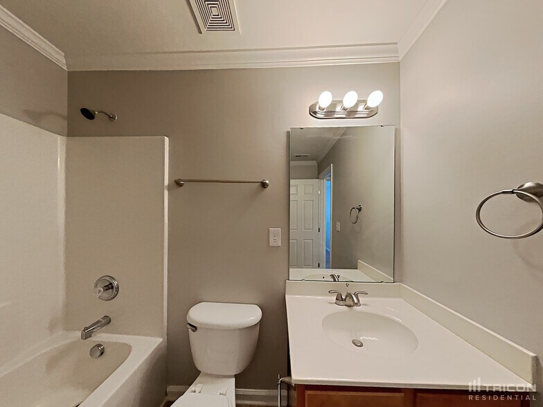 Building Photo - 8731 Water Iris Ct