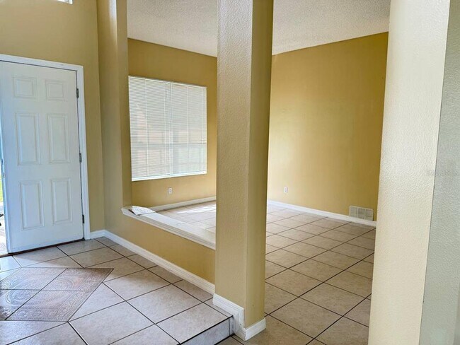 Building Photo - 3406 Amaca Cir