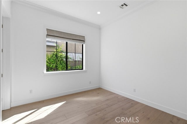 Building Photo - 1405 Oak Ave