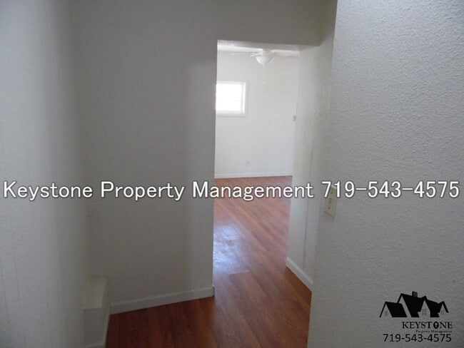 Building Photo - $475 OFF - Move In Special! Two Bedroom Un...
