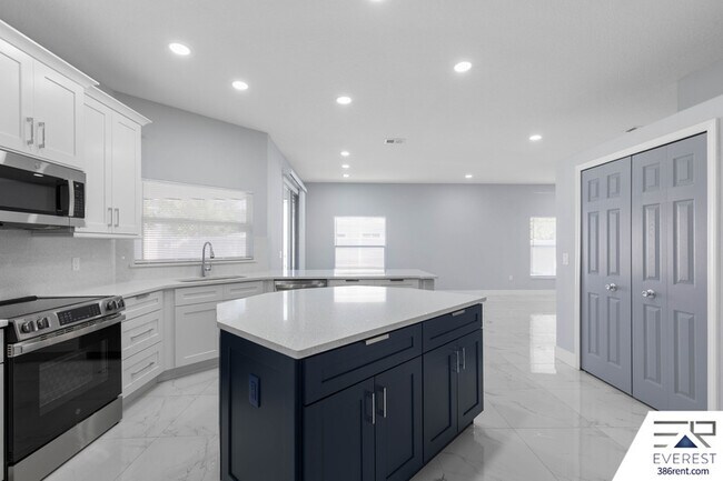 Building Photo - 45 Bruning Ln