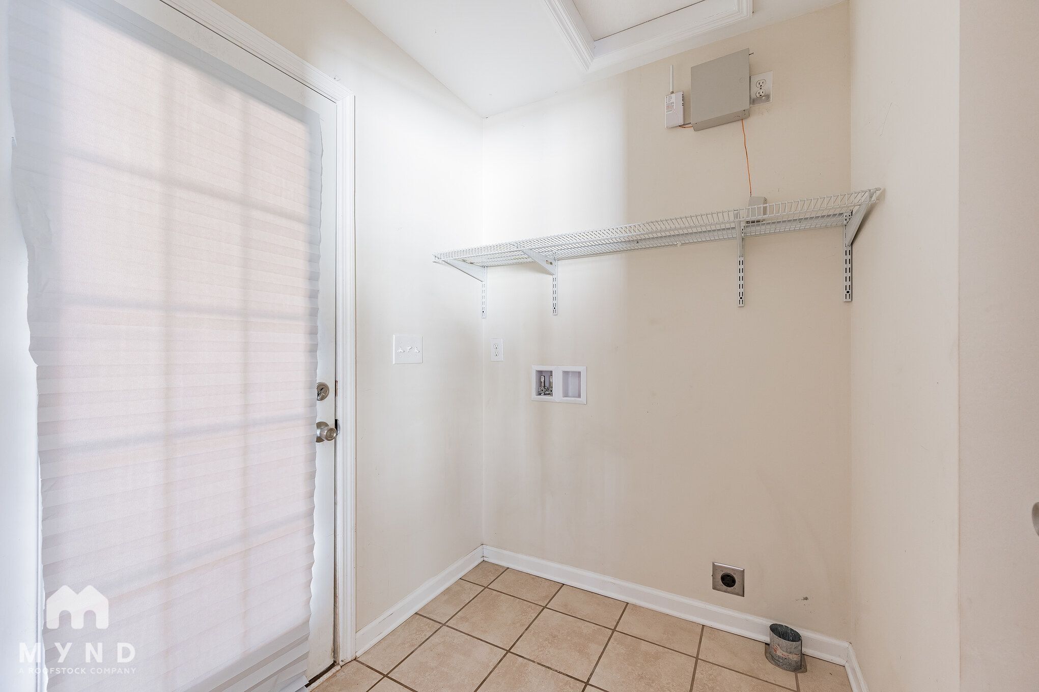 Building Photo - 902 Appleby St NW