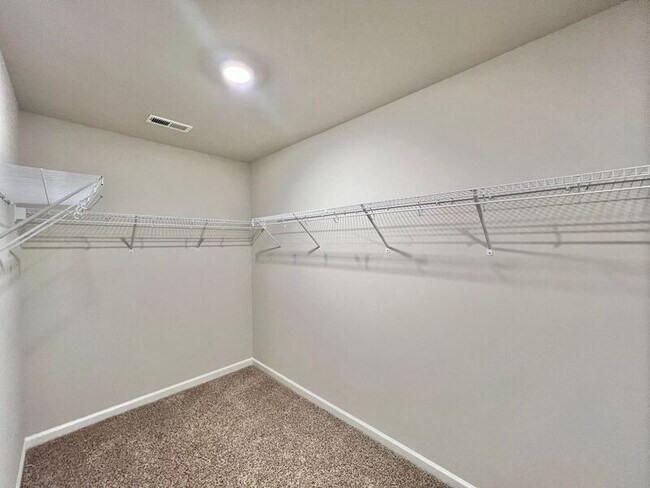 Building Photo - 120 Alta Crst Ln