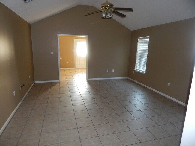 Building Photo - 3740 Mulligan Rd