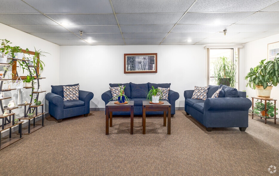 Lobby - Washington Square - 62+ Senior