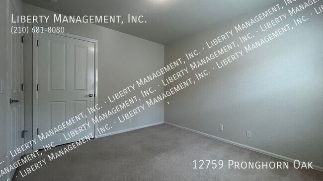 Building Photo - 12759 Pronghorn Oak