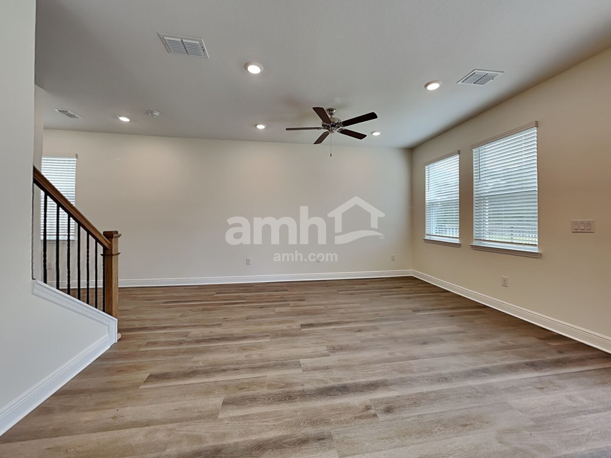 Building Photo - 27121 St Andrews Ave