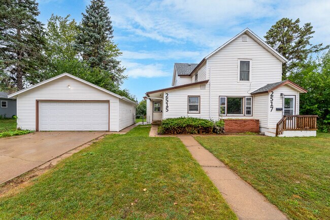 Building Photo - 2517 S Duluth Ave