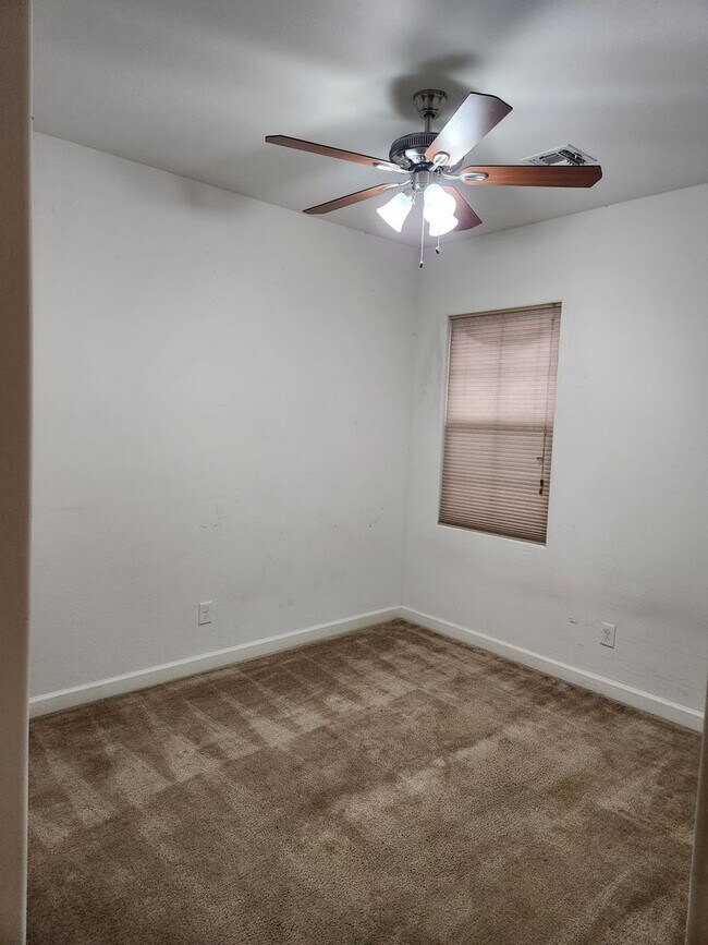 Building Photo - 3bd 2 ba Home in Balboa Way Chandler