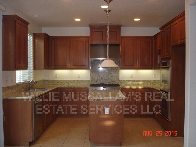 Building Photo - 685 W Rico Way