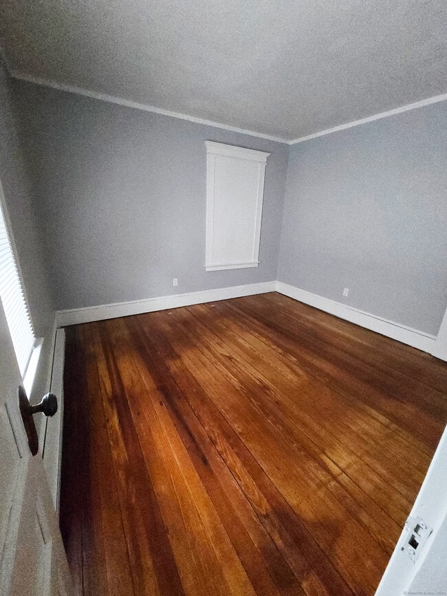 Building Photo - 652 Watertown Ave