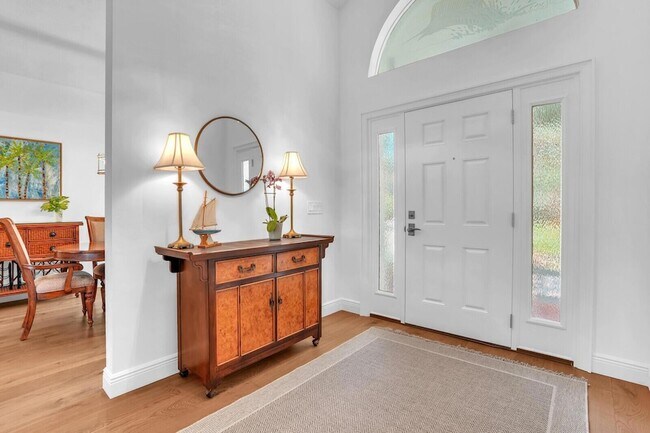 Building Photo - 8951 SE Marina Bay Dr