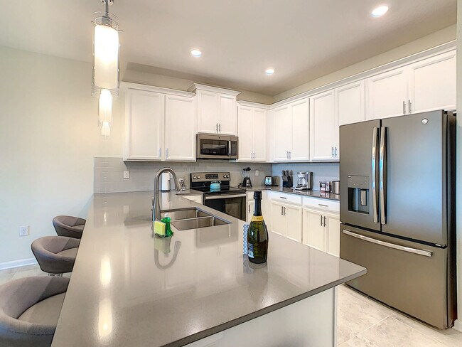 Building Photo - 741 Ocean Course Ave