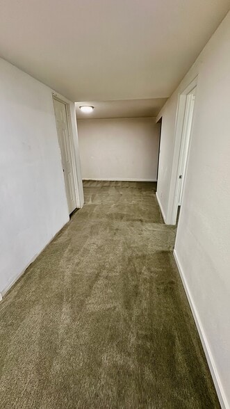 Building Photo - 505 Linden Dr