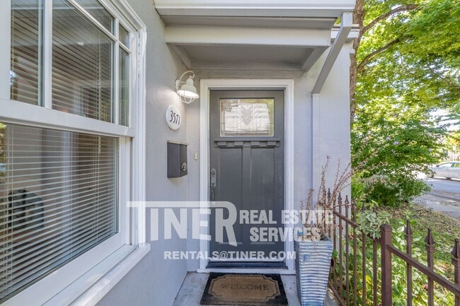 Building Photo - 3571 D St