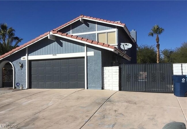 Primary Photo - 4045 S Spitze Dr