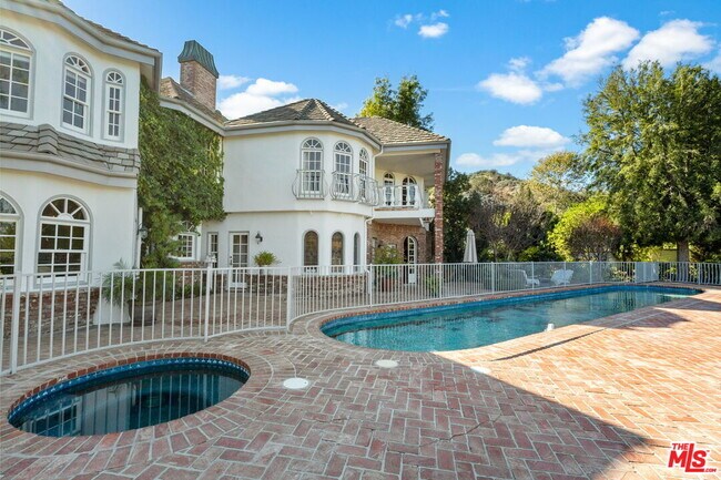 Primary Photo - 4548 Ellenboro Way