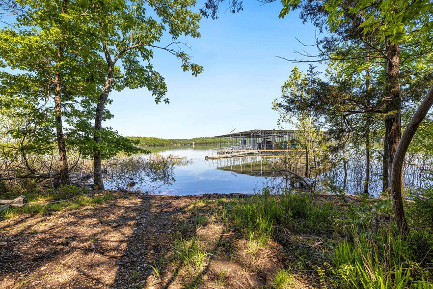 Building Photo - 8760 Stuckey Ln