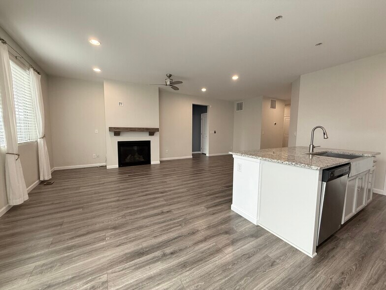 Gas Fireplace - 26987 E Maple Ave