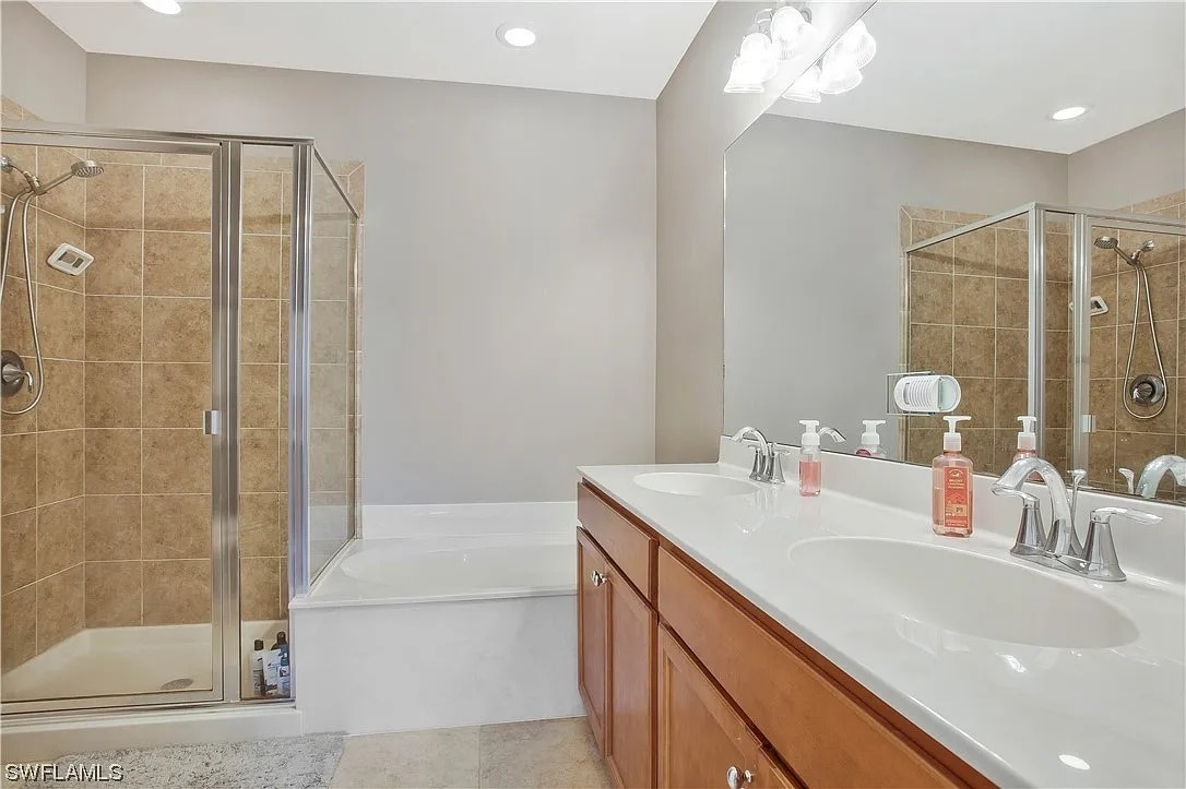 Building Photo - 7972 Bristol Cir