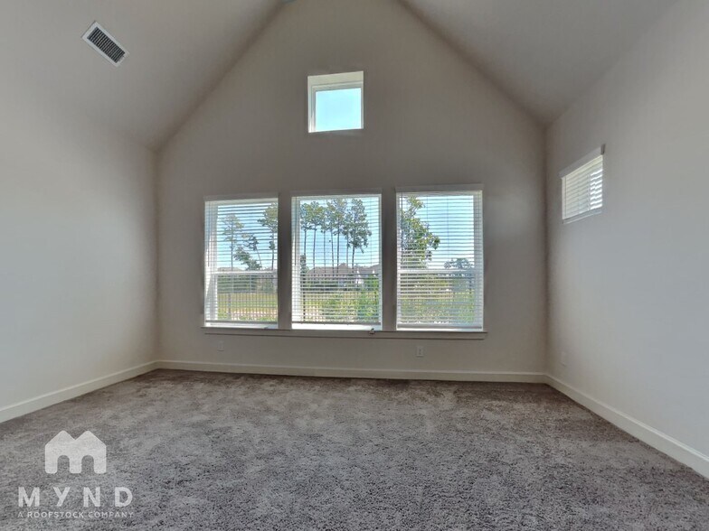 Building Photo - 15170 London Gavroche Ln