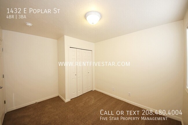 Building Photo - 1432 E Poplar St