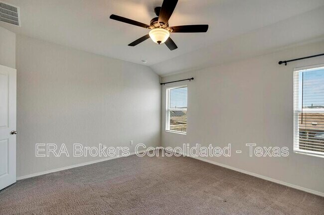 Building Photo - 31664 Bard Ln