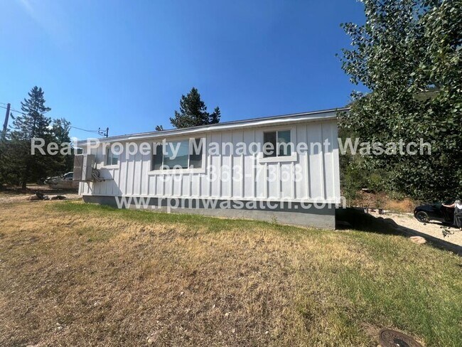 Building Photo - 1388 Country Ln