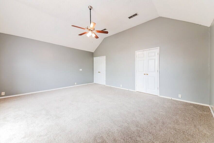 Building Photo - 774 Poplar Ct