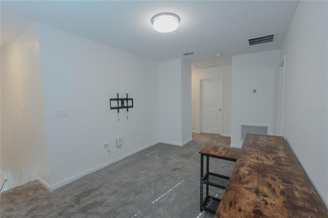 Building Photo - 1821 Heart Lk Dr