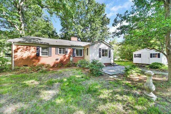 Building Photo - Lovely 3 Bed 2 Bath Home in Monroe!