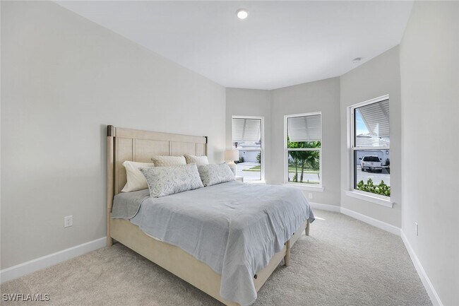 Building Photo - 15804 Derna St