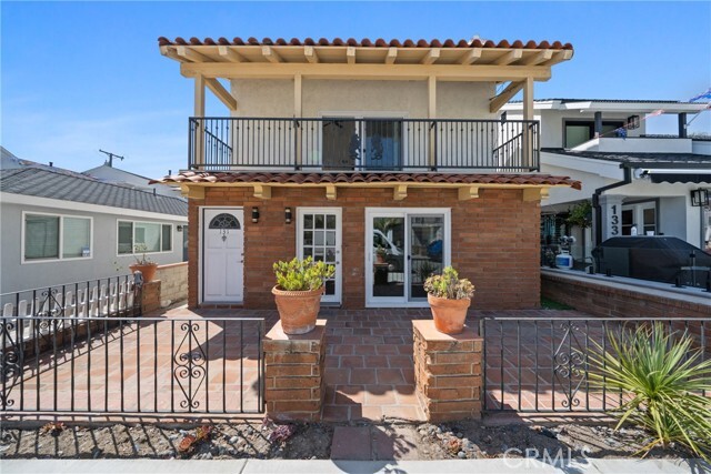 Primary Photo - 131 Opal Ave